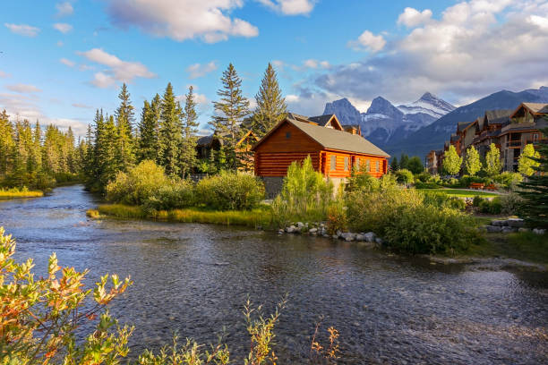 Essential Factors to Consider When Choosing Waterfront Cabin Rentals