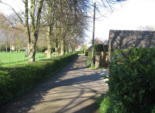 Sealing and Maintaining a Concrete Driveway in Wet Regions